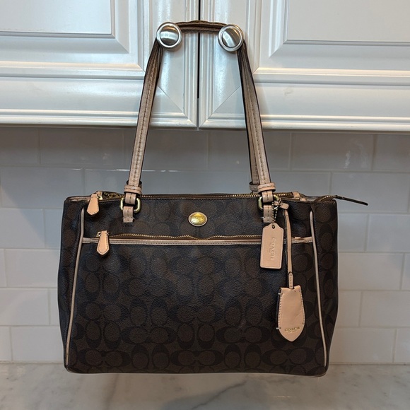 Coach Peyton Signature Jordan Logo Carry All Tote - Picture 1 of 16